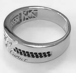 Ювелирное кольцо из серебра