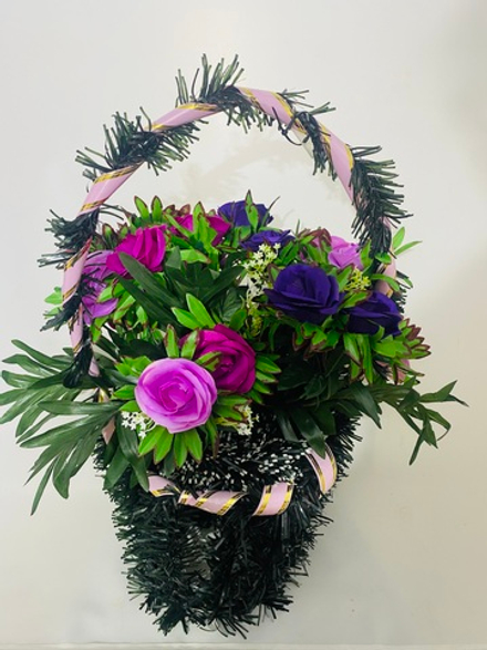 Корзина ритуальная Лиловые розы