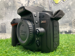Nikon D90 8.700 кадров