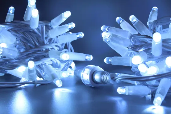 Светодиодная нить 100 холодных белых LED ламп, 10 м., 220В, статика, белый провод ПВХ, Teamprof (TPF-S10C-220V-CW/W)