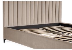 Двуспальная кровать Амелия 160х200 без ПМ бежевая