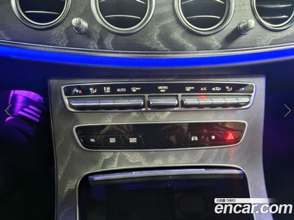 Mercedes-Benz E-Class W213 E350 4MATIC AMG Line Editions (12.2020)
