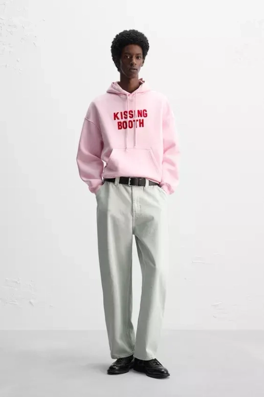 ZARA X HARRY LAMBERT ТОЛСТОВКА С КАПЮШОНОМ, РОЗОВЫЙ