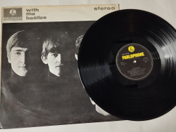 Винтажная виниловая пластинка LP With The Beatles (Portugal 1977)