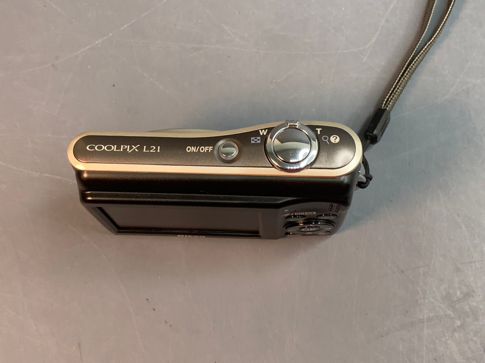 Nikon Coolpix L21