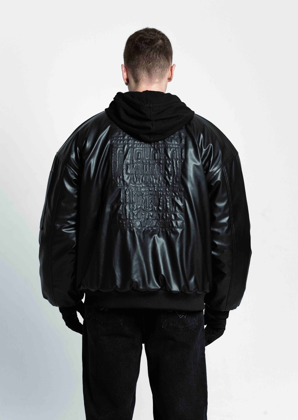 Купить Куртка Issaya Racer Jacket черная Куртка Issaya Racer Jacket черная