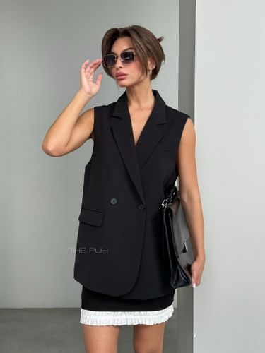 Черный двубортный костюмный жилет