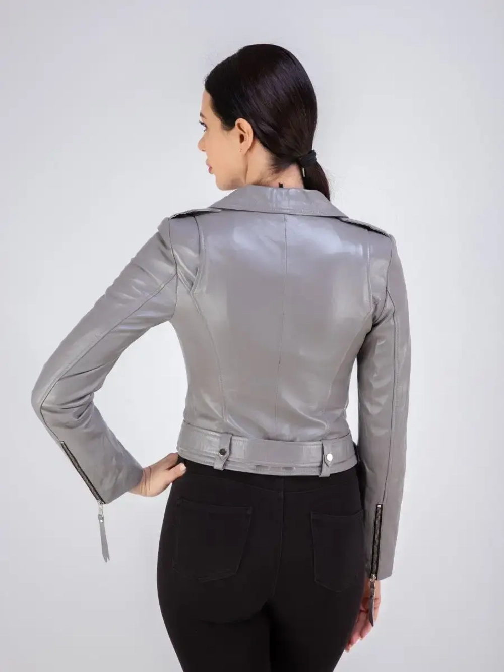 Косуха кожаная куртка демисезонная