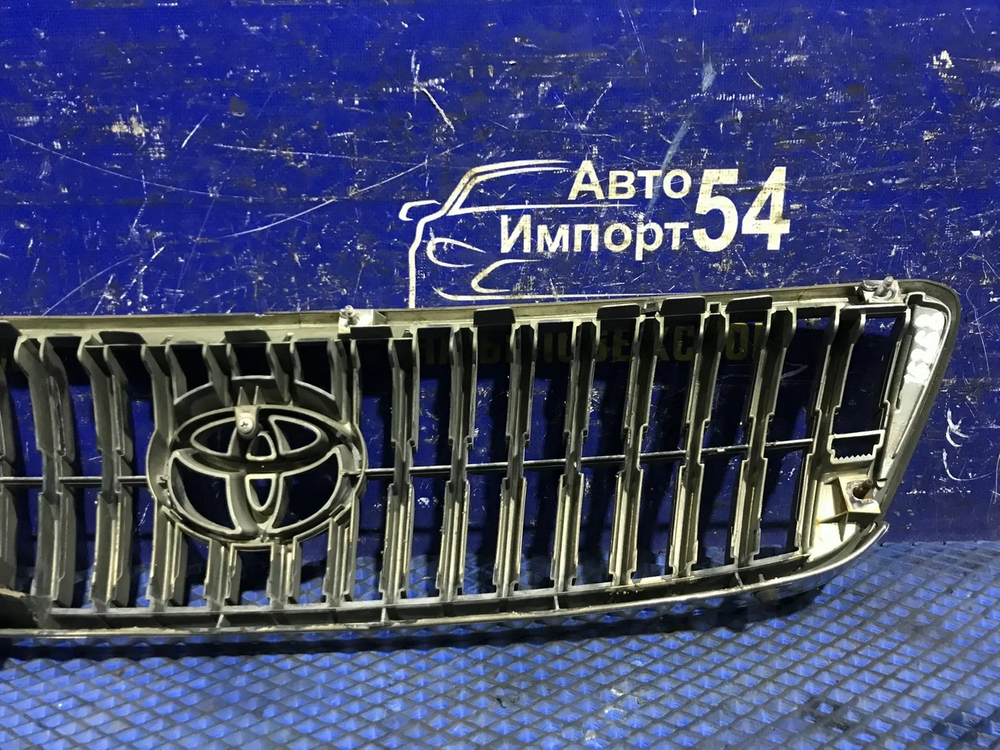 Решетка радиатора TOYOTA ARISTO 2000-2004