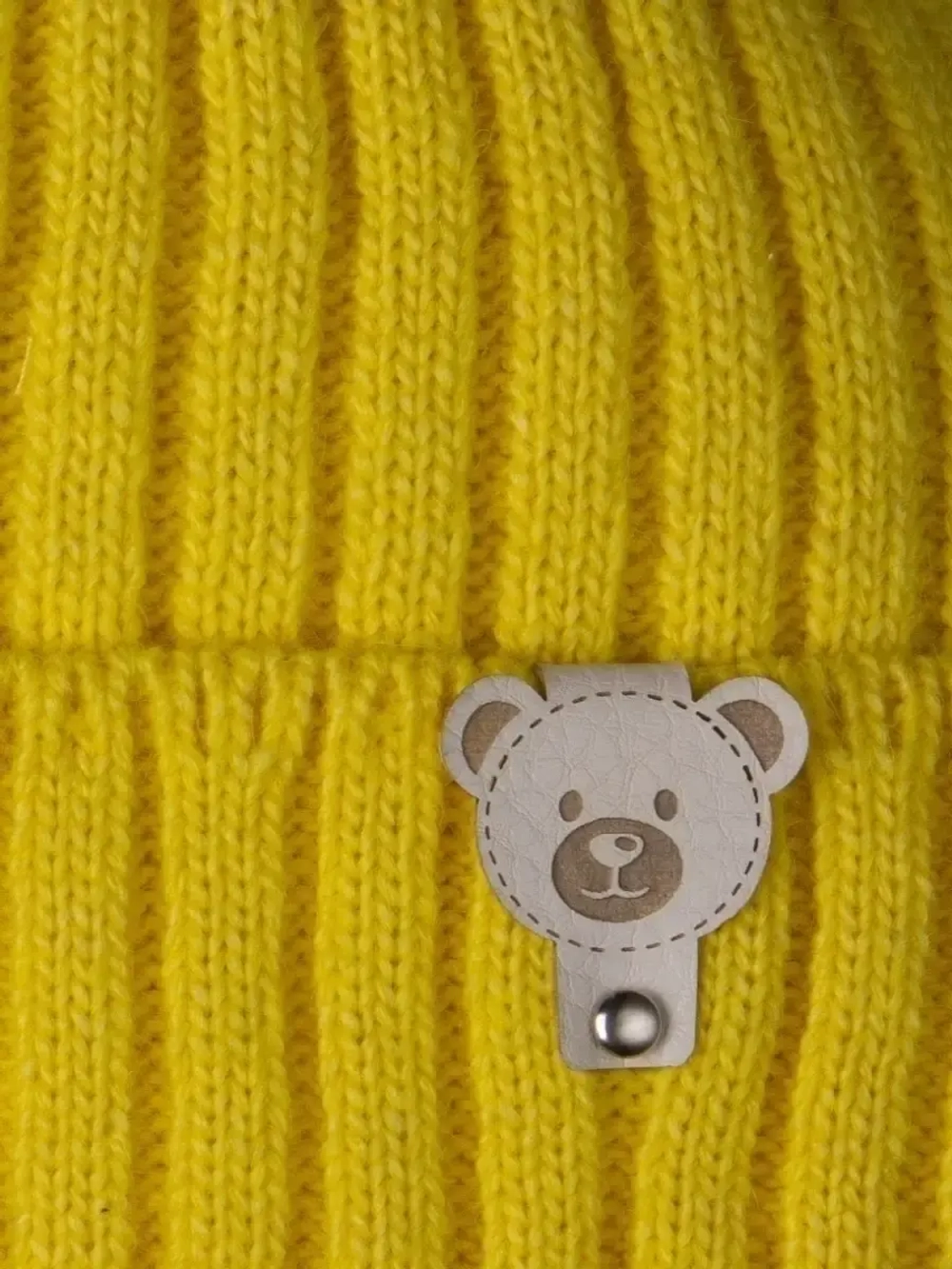 Шапка для девочки зимняя вязаная и снуд