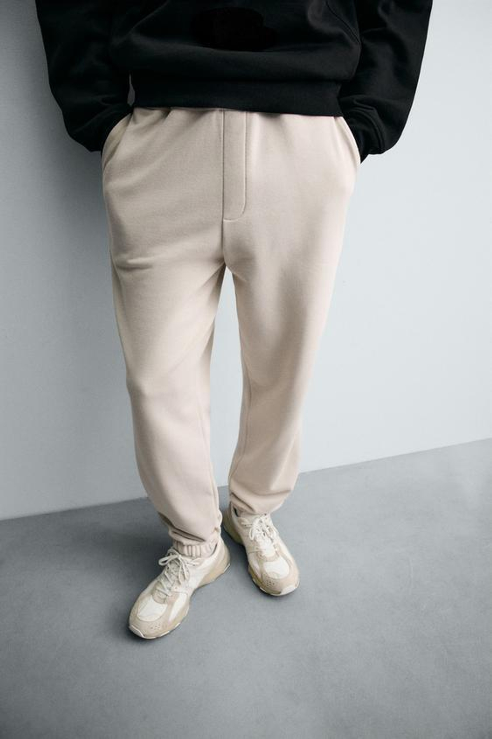 ZARA БАЗОВЫЕ БРЮКИ-ДЖОГГЕРЫ, СВЕТЛО-БЕЖЕВЫЙ