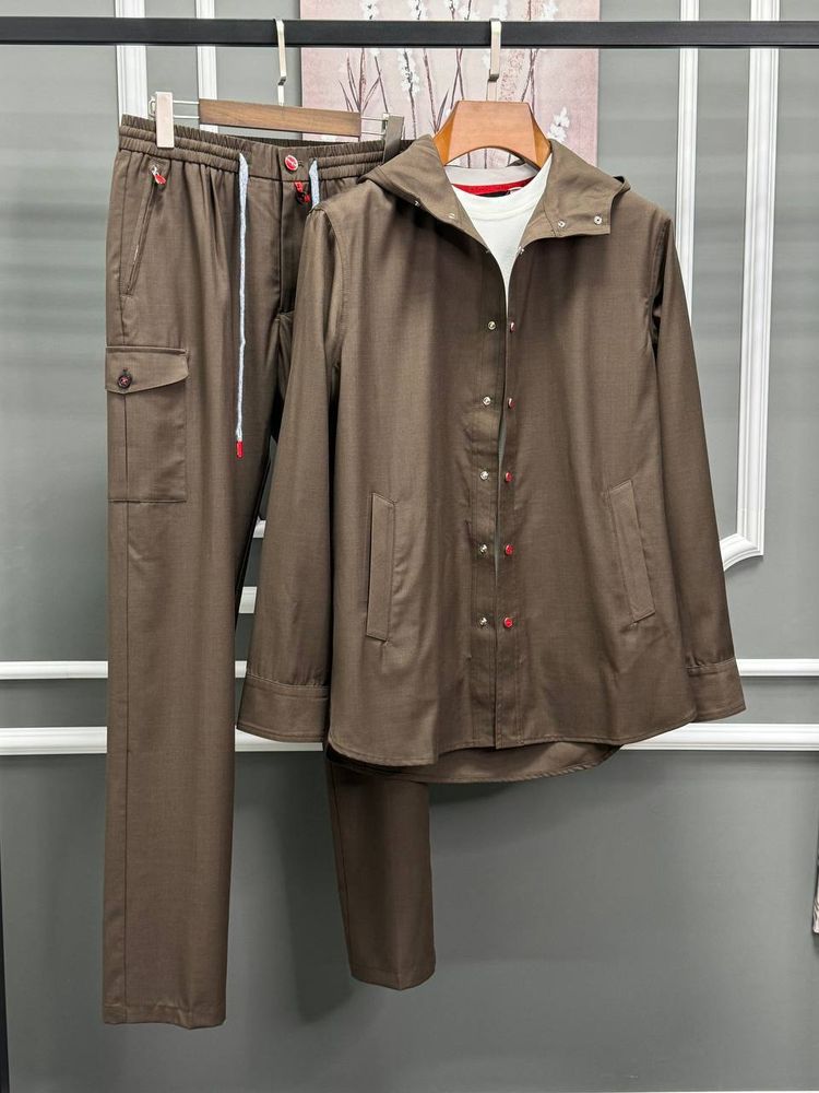 Прогулочный костюм Kiton