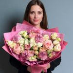 Букет из 13 видов цветка