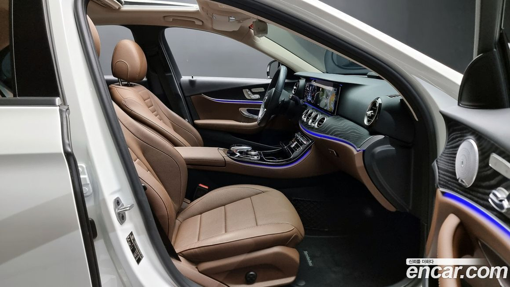 Mercedes-Benz E-Class W213 E300 Avangarde (07.2020)