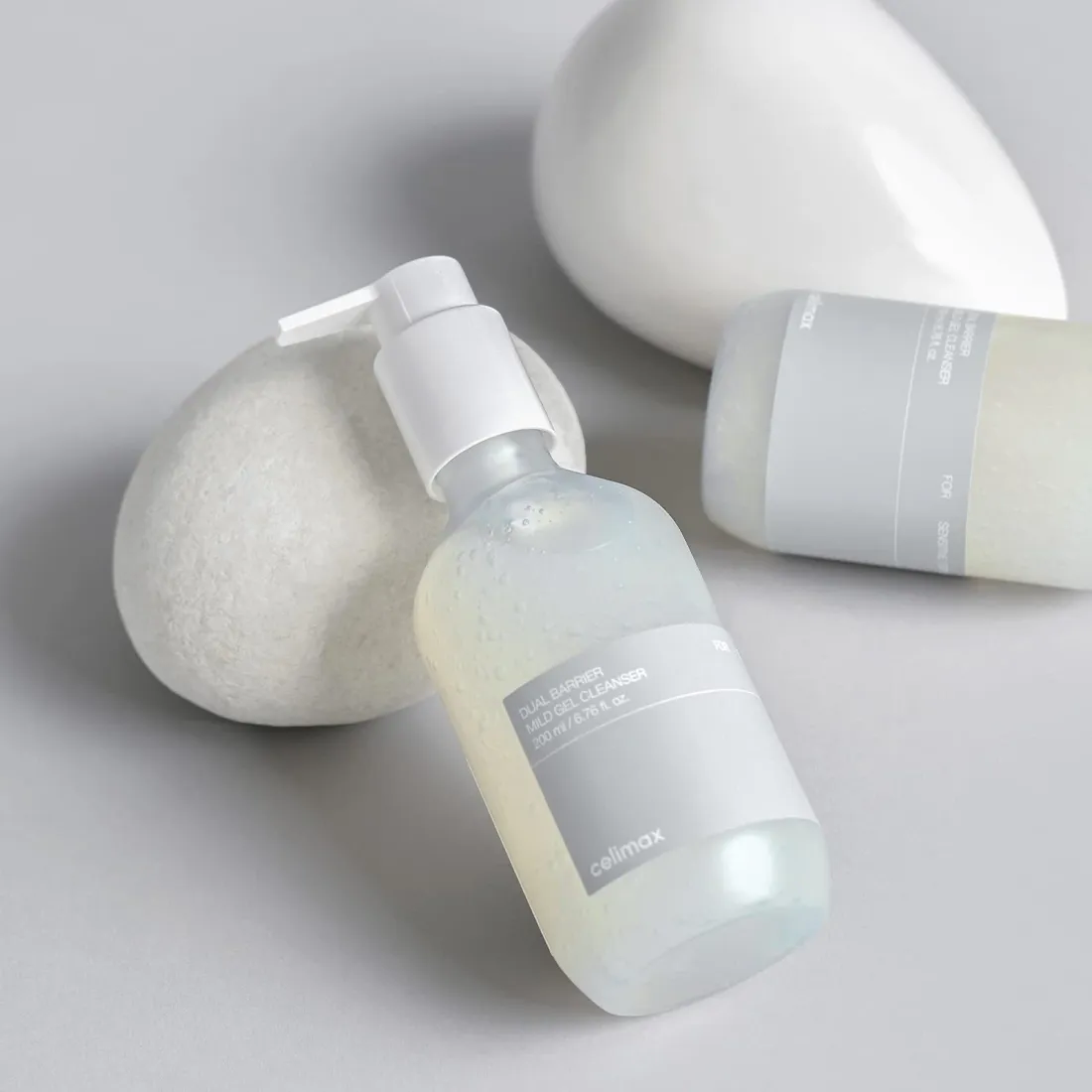 Гель-пенка для умывания с комплексом церамидов Celimax Dual Barrier Mild Gel Cleanser 200 мл