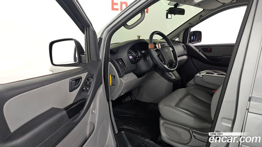 Hyundai The New Grand Starex Wagon 12인승 (01.2020)