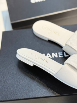 Шлепанцы CHANEL