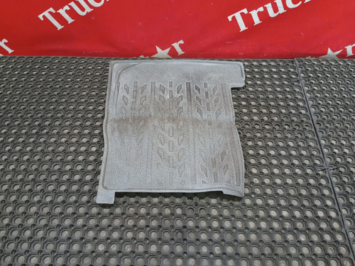 Коврик салона правый 2019г