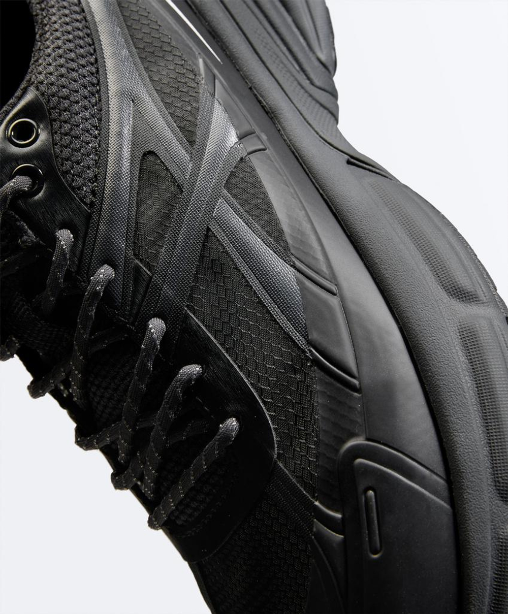 Oysho Кроссовки для бега, черный