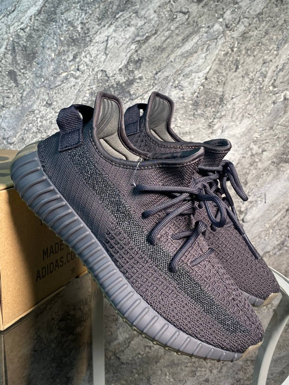Кроссовки Adidas