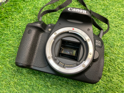 Canon EOS 650D kit 18-55mm IS II 2.300 кадров