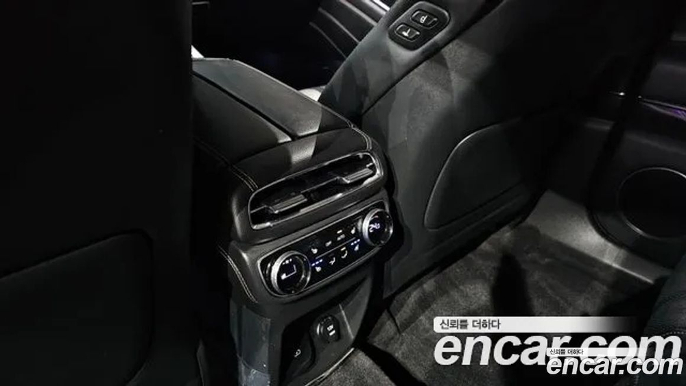 Genesis GV80 2.5T Бензин 2WD (04.2020)