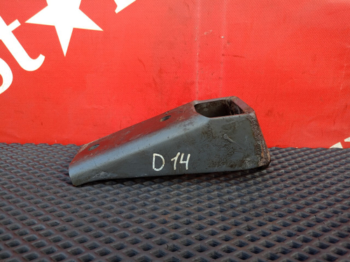 Кронштейн амортизатора переднего