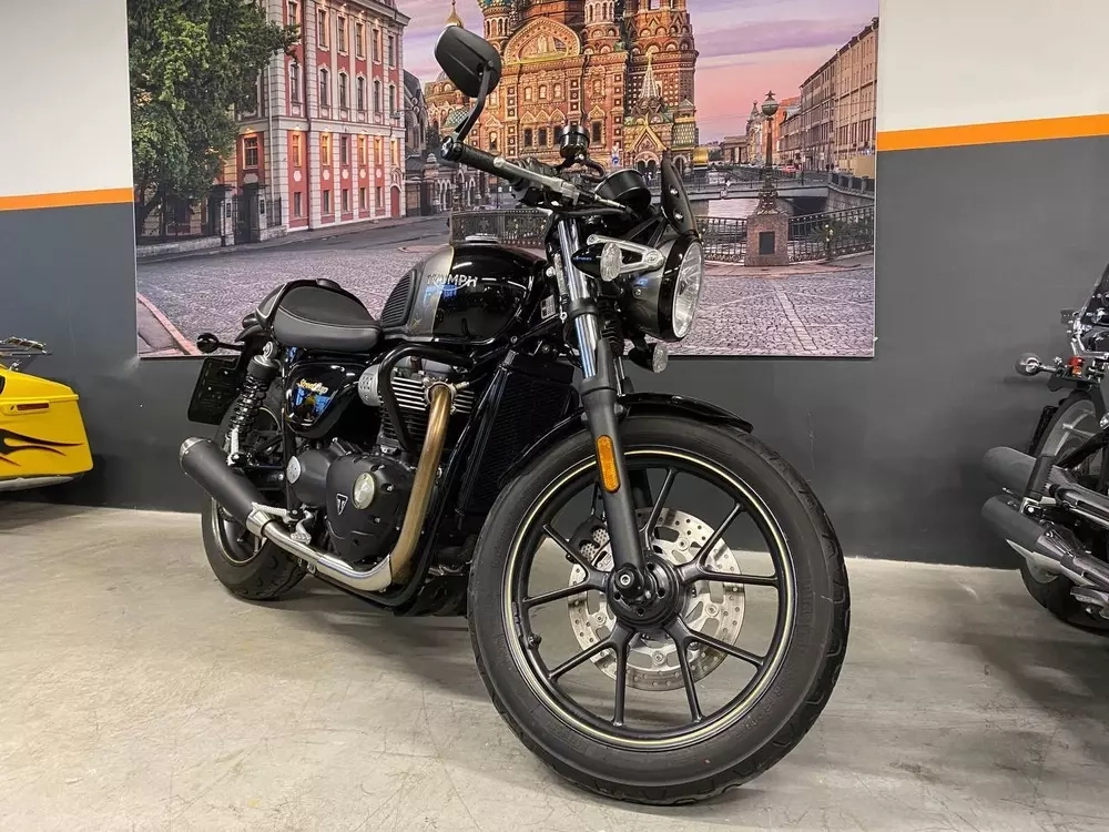 TRIUMPH STREET TWIN Характеристики