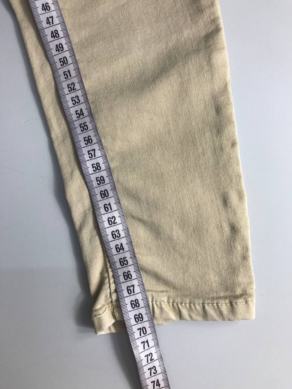 Джинсы Pull&Bear практичные, маркировка 36 eur, визуально на 42 размер