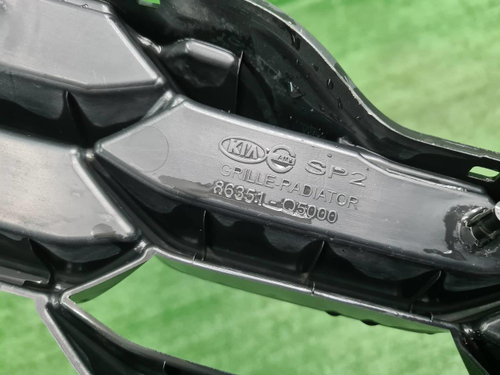 Решетка радиатора Kia Seltos (2019-2022)