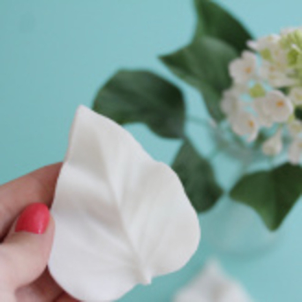 Вайнер силиконовый лист Сирени от Академии DECO