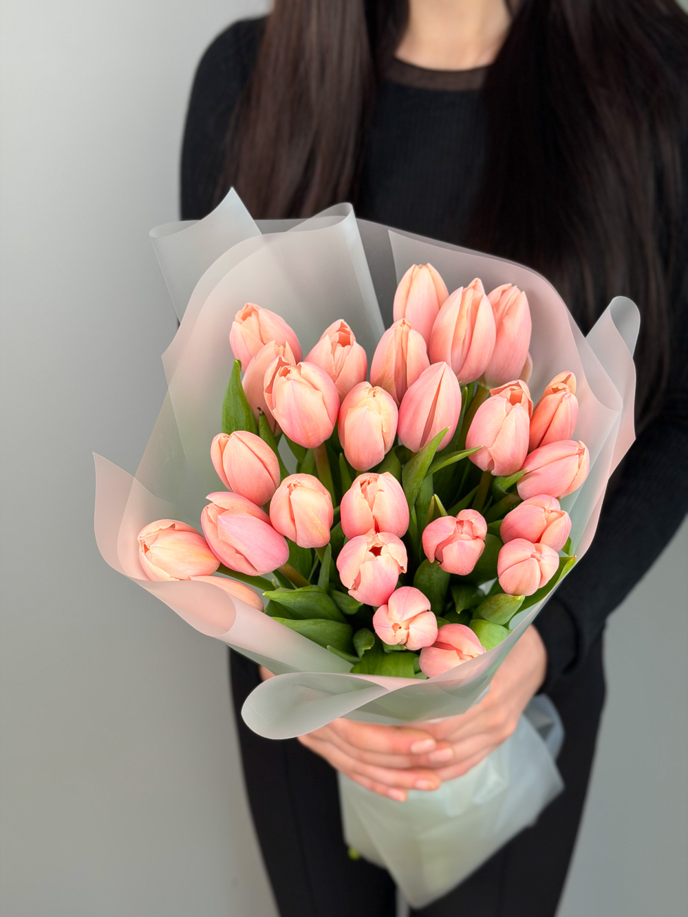 Букет из тюльпанов 25шт (цвет по согласованию)
