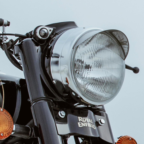 Накладка на фару Royal Enfield, серебристый Aero Visor – Classic 350 / Bullet 350, арт. KXA00085