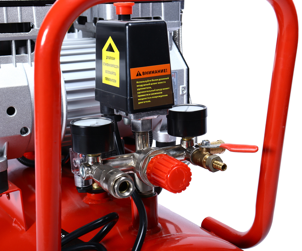 Компрессор пневматический 220В 1.5кВт 8атм.140л/мин. ресивер-50л безмасляный GTE