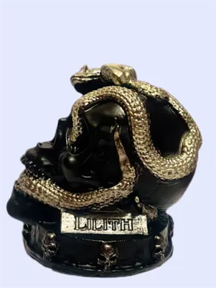 Свеча магическая "Череп Лилит"