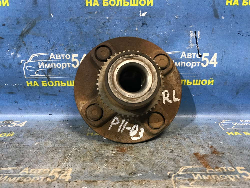 Ступица задняя левая NISSAN PRIMERA 1999