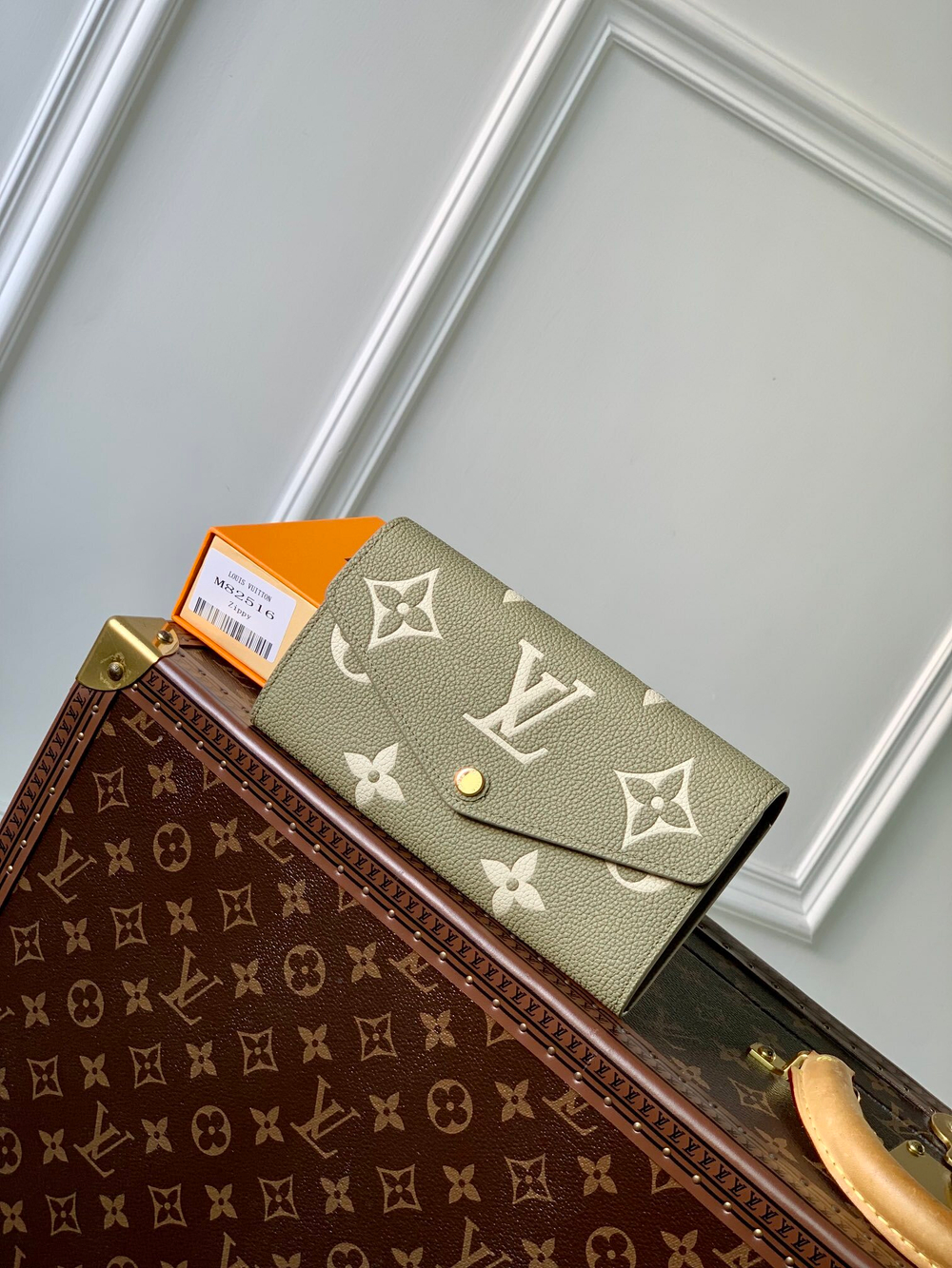 Louis Vuitton Sarah Wallet