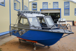 Алюминиевая моторная лодка Berkut L-HT Open