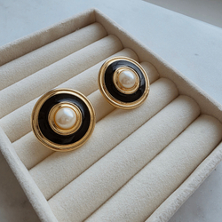 Круглые клипсы с эмалью