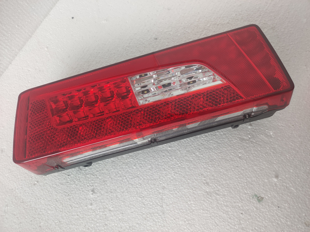 Фара задняя (аналог) Scania 6 Правая LED 2380954