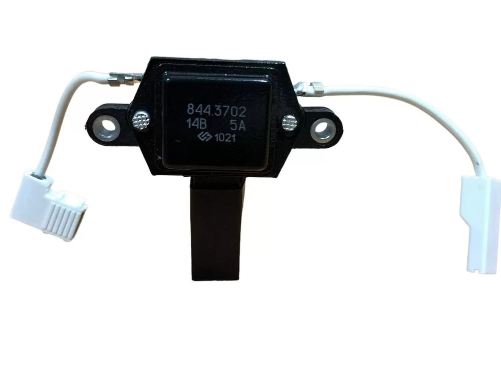 Регулятор напряжения ВАЗ 2123, 2170, 2110