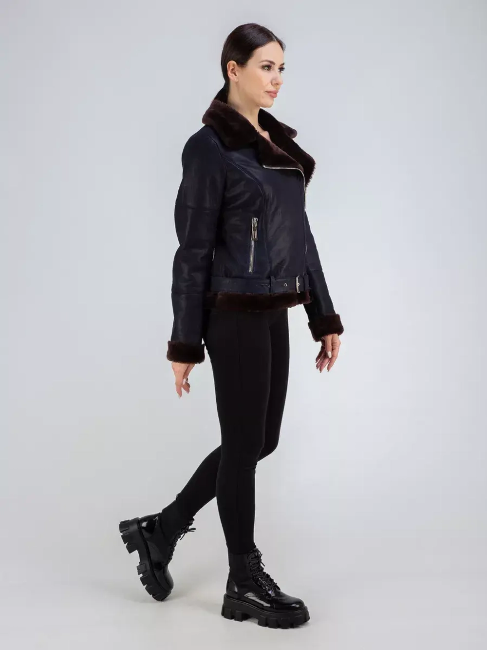 Дубленка зимняя короткая