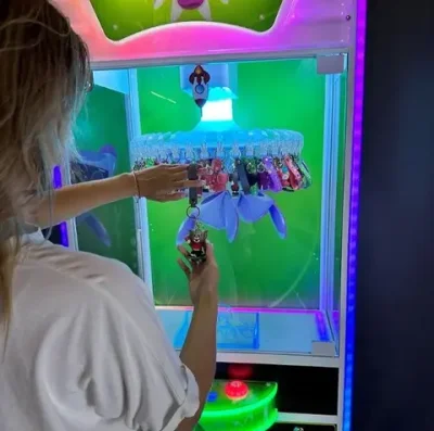 Призовой аппарат Прищепка «Happy Droid»