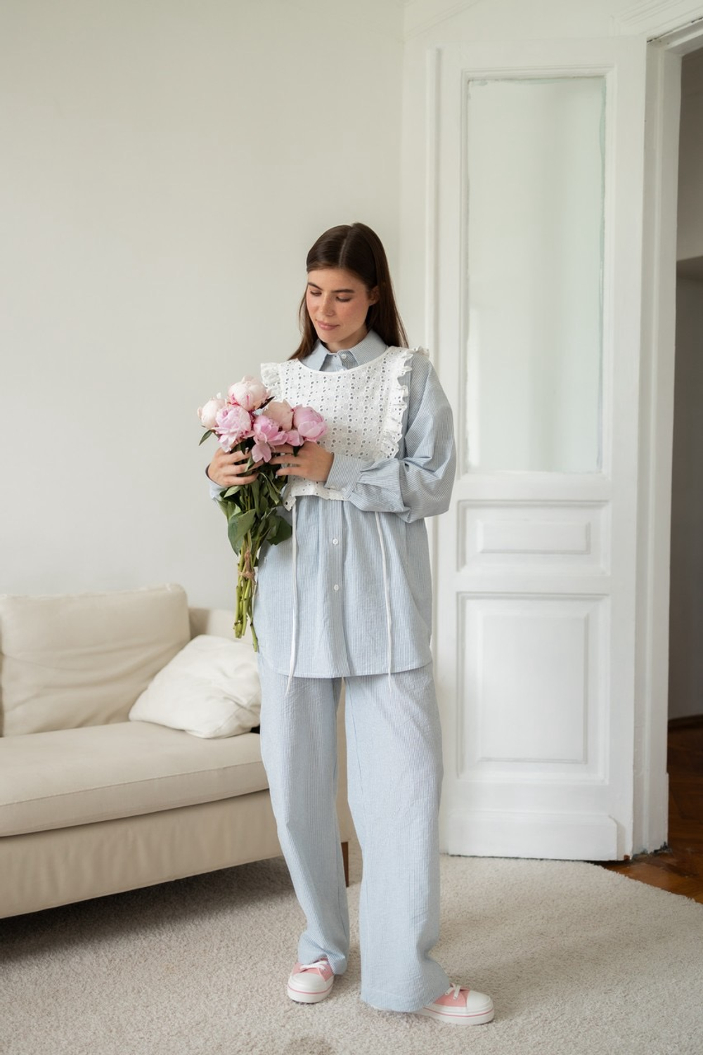 Манишка из шитья, Айвори