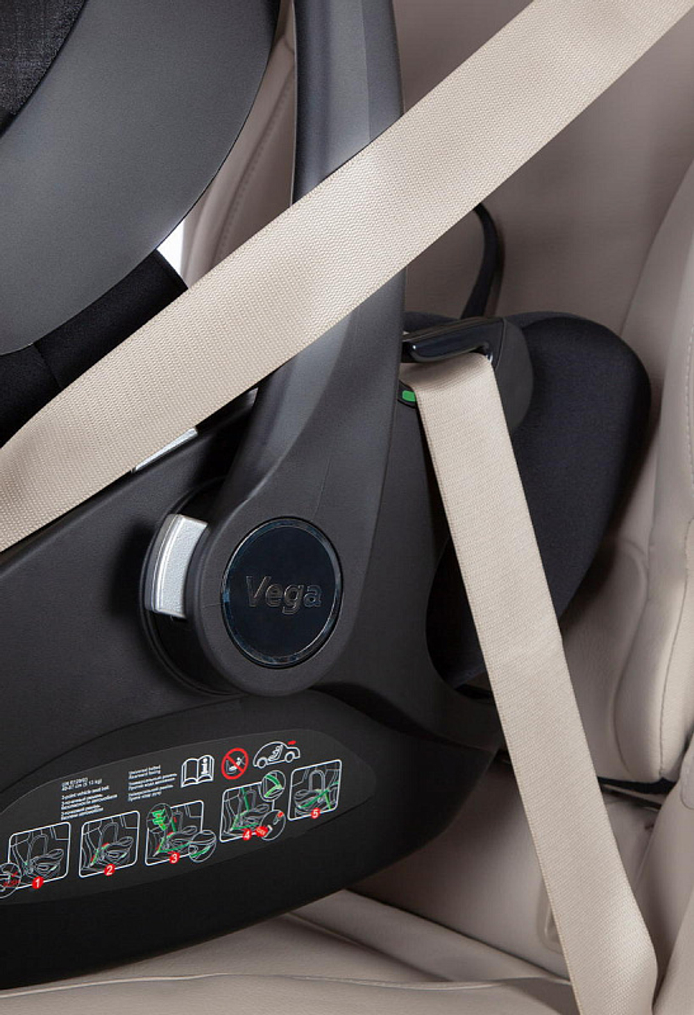 Коляска Carrello Vector 2025 CRL-6551 Vega Absolute Black 3 в 1 Golden Beige