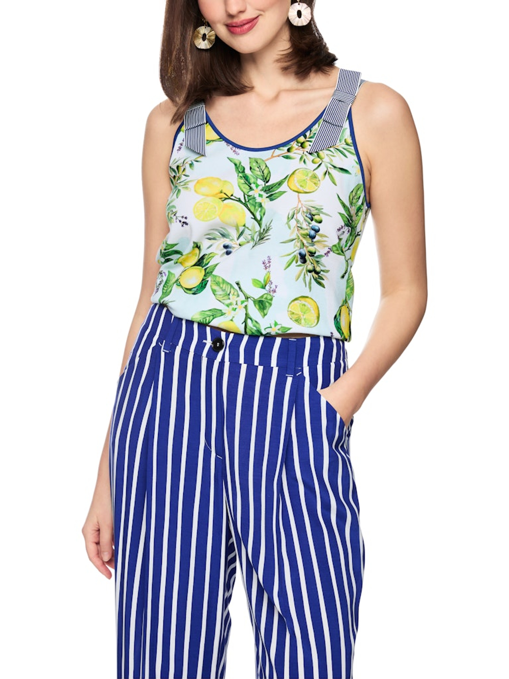 Marc-Cain-Ad_FrühjahrSommer-2026_100_AA-61.05-J10_6