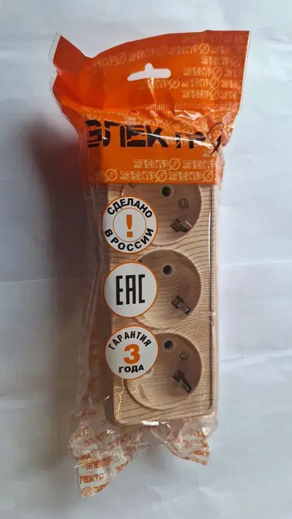 Розетка накладная тройная с заземлением Электро, розетка наружная 3 гнезда для открытой установки 16А, 250В, сосна