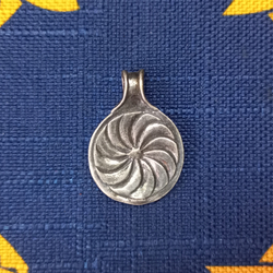 Подвеска "Щит"