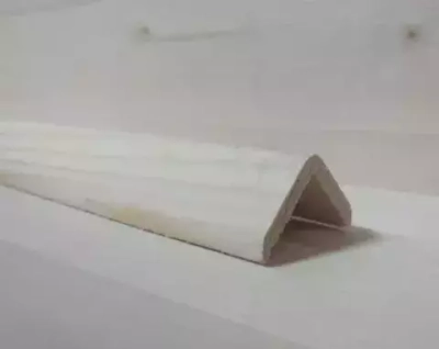 Уголок деревян.30мм 2,5 м б/сучковый