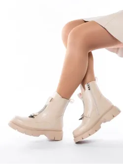 Зимние ботинки на высокой платформе